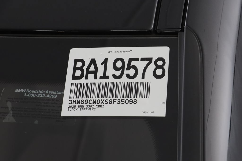 Used 2025 BMW 330i xDrive Sedan AWD/4WD image 26