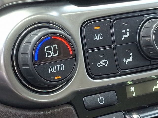 Used 2015 Chevrolet Suburban LTZ AWD/4WD image 23