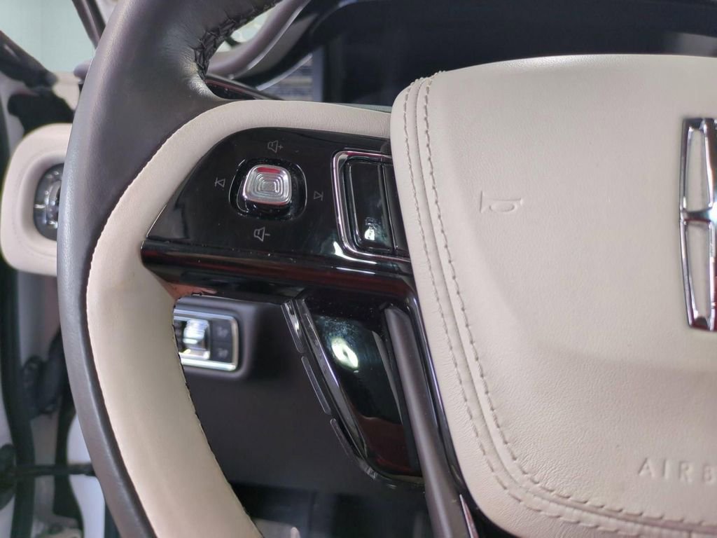 Certified 2023 Lincoln Aviator Black Label w/ Dynamic Handling Package image 20