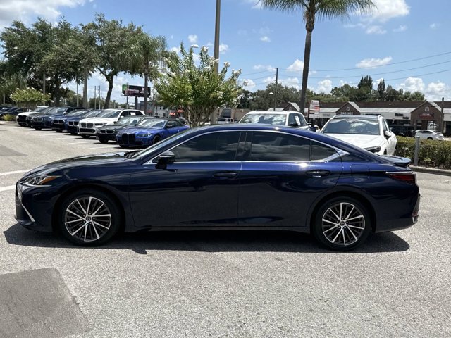 Used 2025 Lexus ES 300h w/ Premium Package FWD image 6