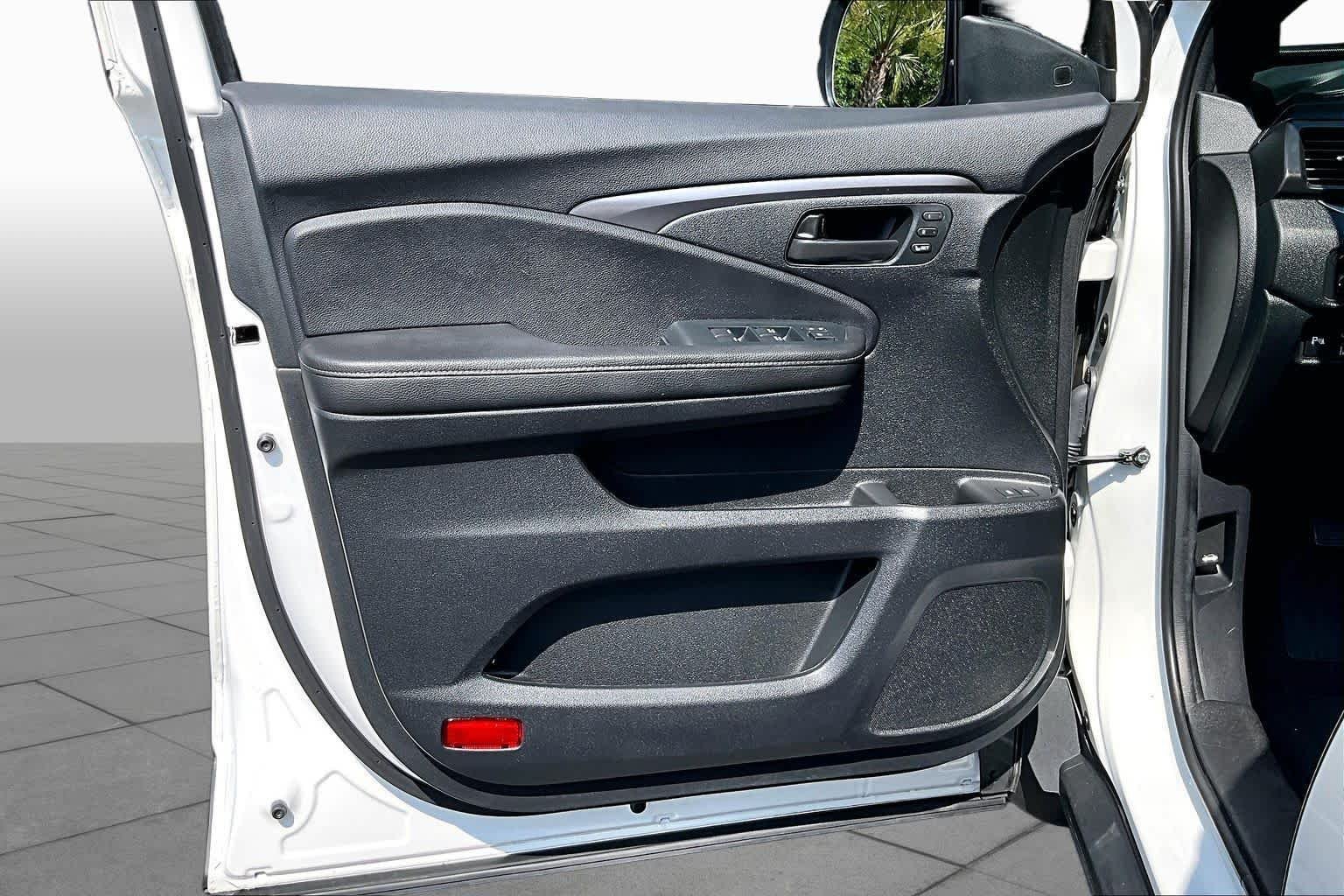 Used 2023 Honda Passport EX-L image 22