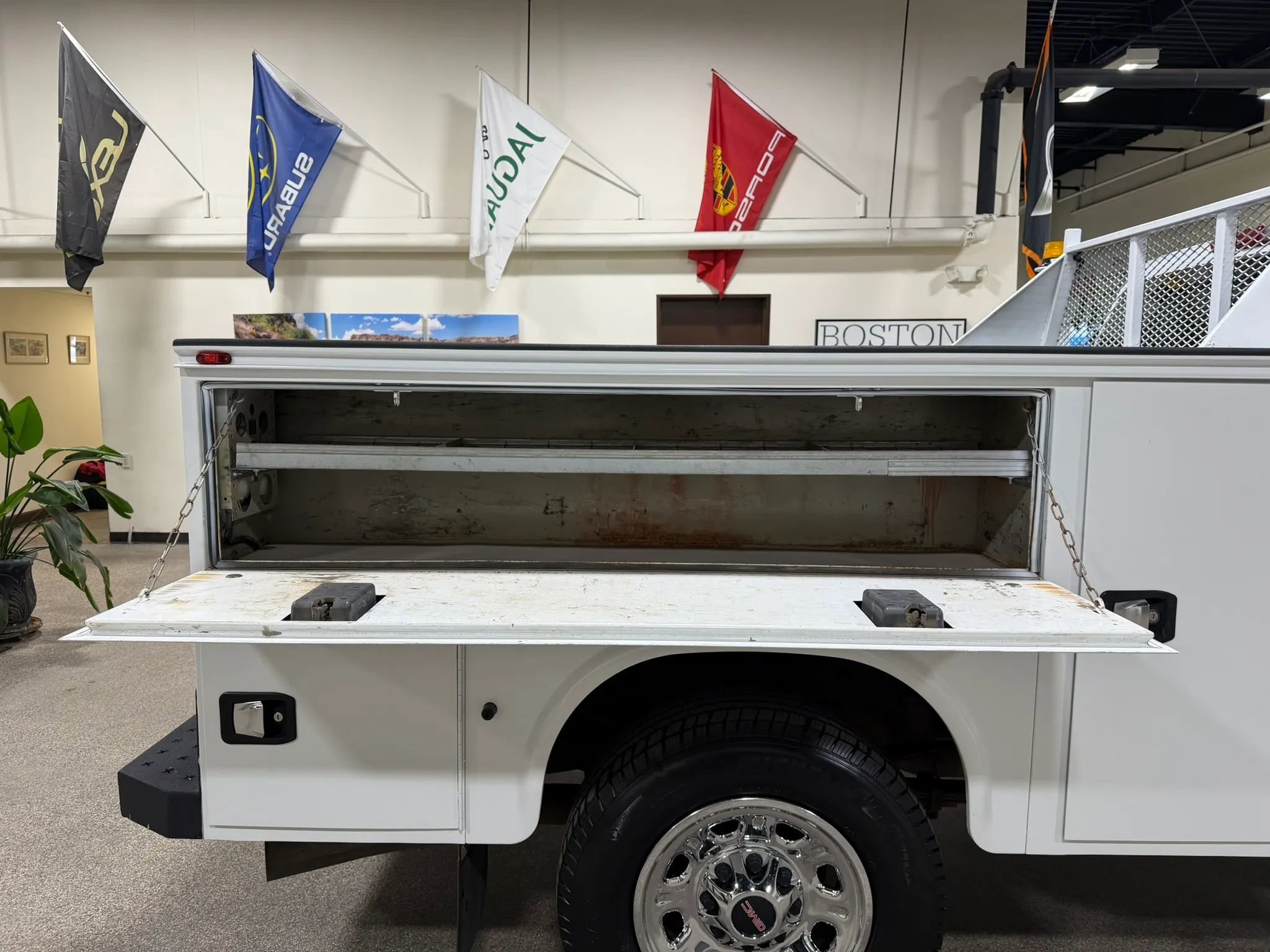 Used 2014 GMC Sierra 3500 W/T w/ Snow Plow Prep Package AWD/4WD image 21