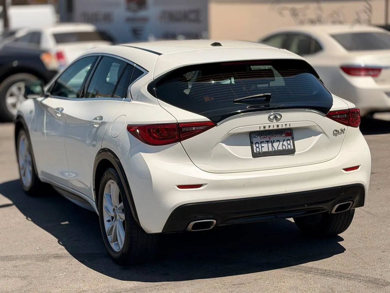 Used 2018 INFINITI QX30 FWD image 12
