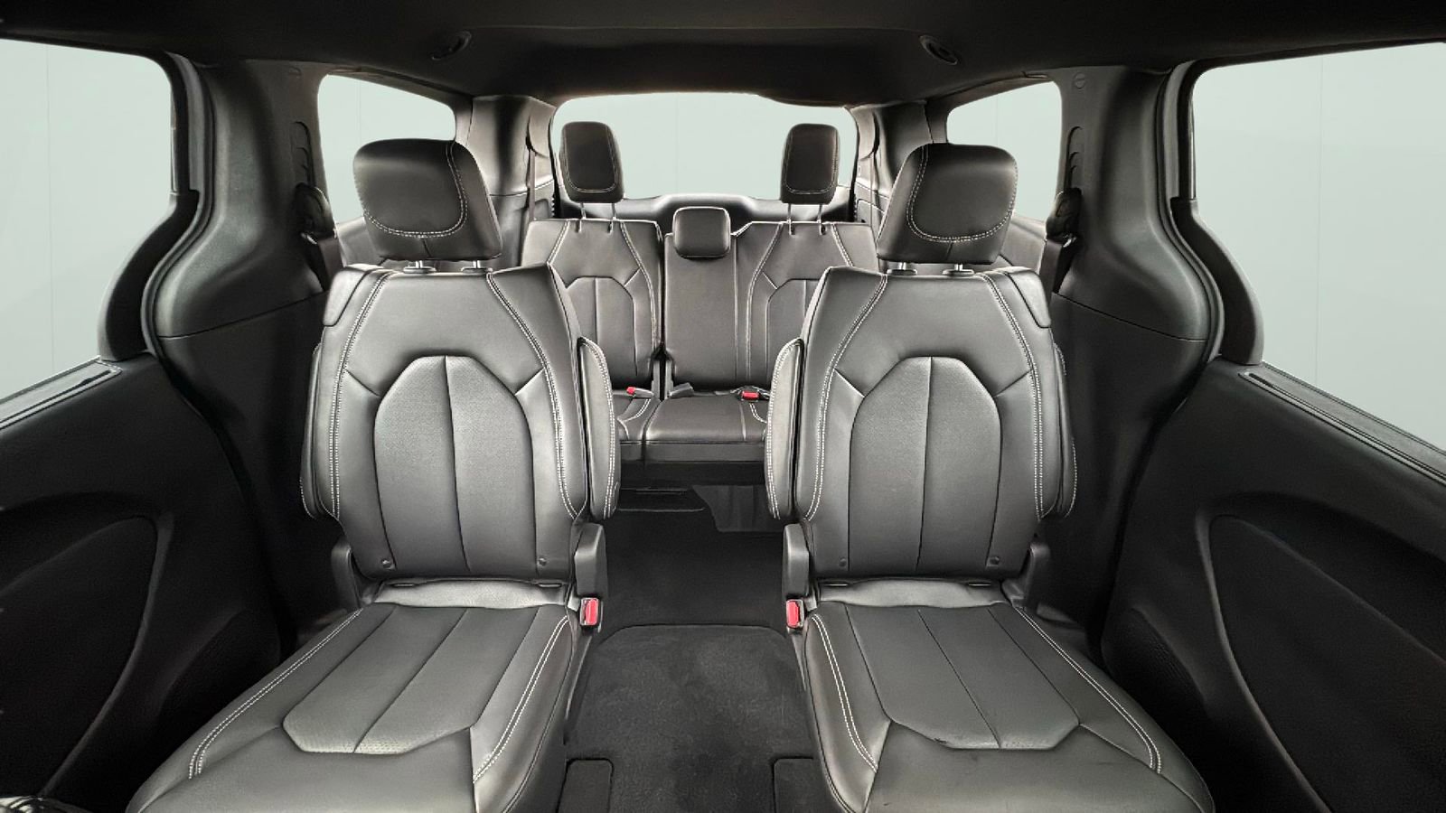 New 2026 Chrysler Voyager LX FWD image 23