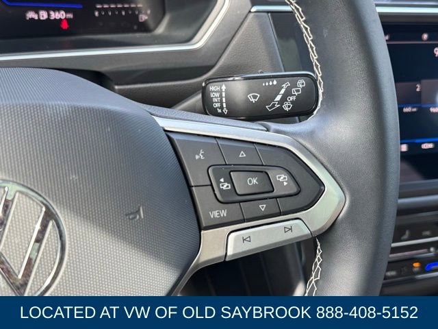 Used 2023 Volkswagen Tiguan SE w/ Panoramic Sunroof Package image 41