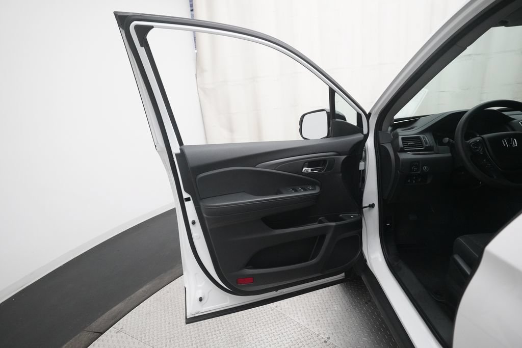 Used 2023 Honda Ridgeline Sport image 28