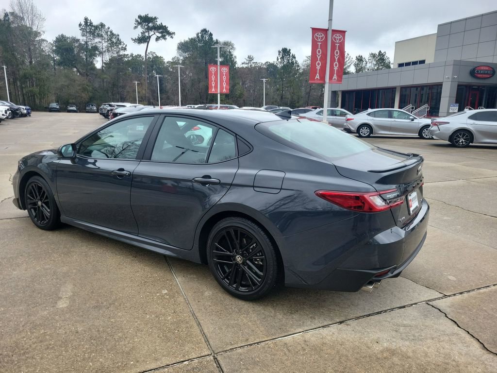 Certified 2025 Toyota Camry SE image 3