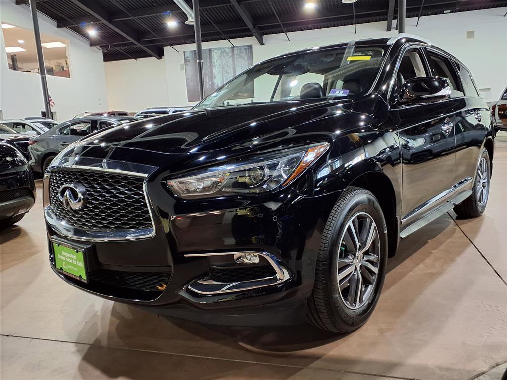 Used 2019 INFINITI QX60 Luxe w/ Essential Package image 3