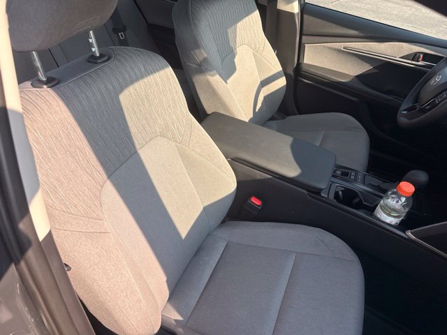 Used 2026 Toyota Camry LE FWD image 16