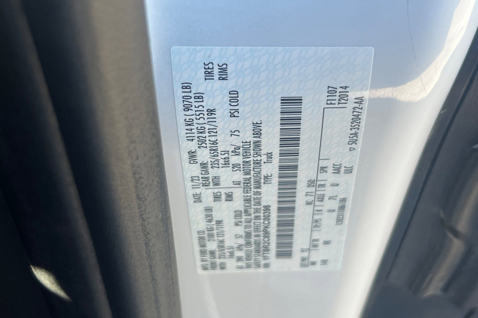 Certified 2023 Ford Transit 250 Medium Roof AWD w/ Load Area Protection Package image 26