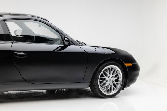 Used 2001 Porsche 911 Carrera image 35