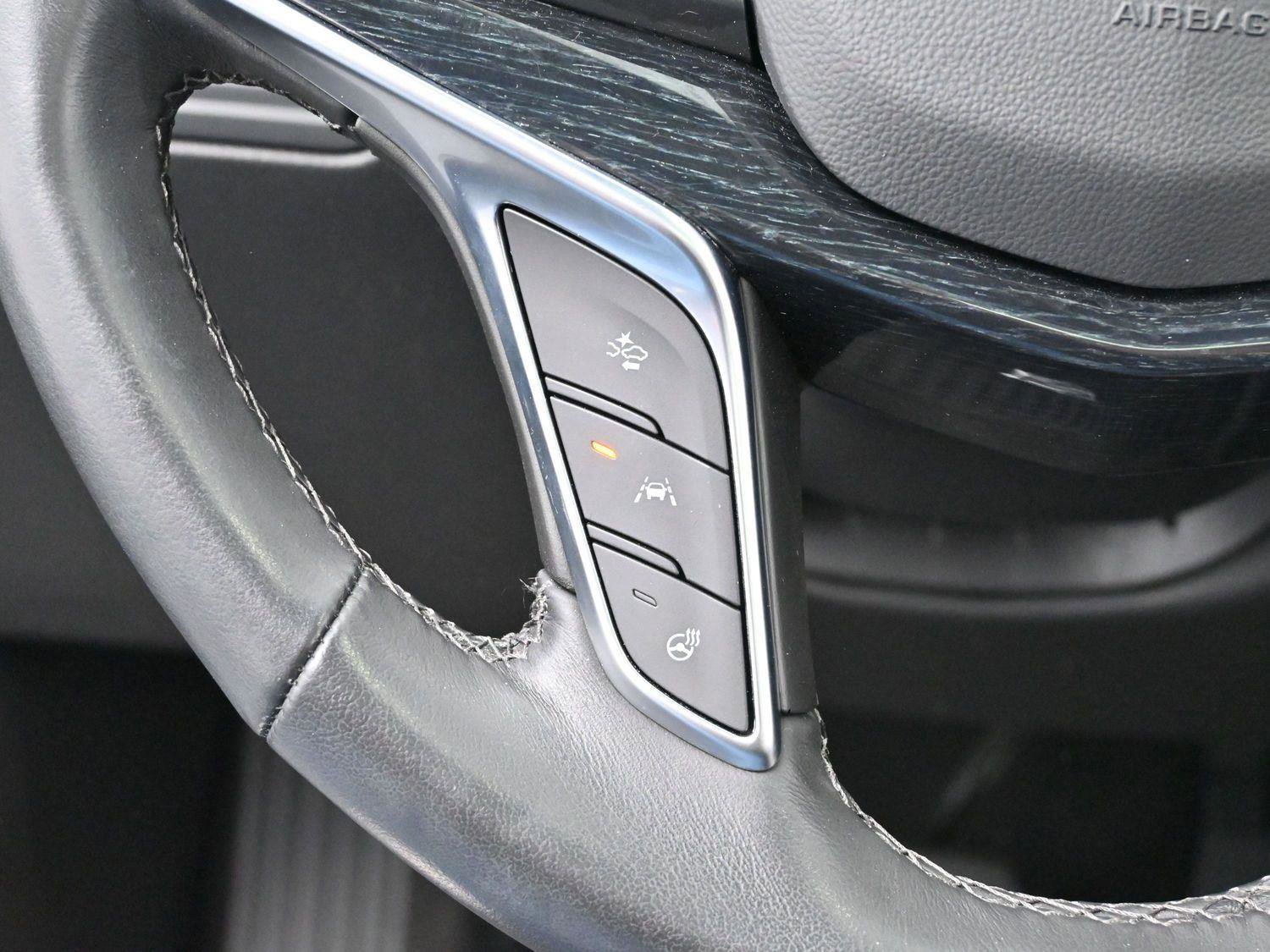 Certified 2025 Cadillac XT5 Premium Luxury image 18