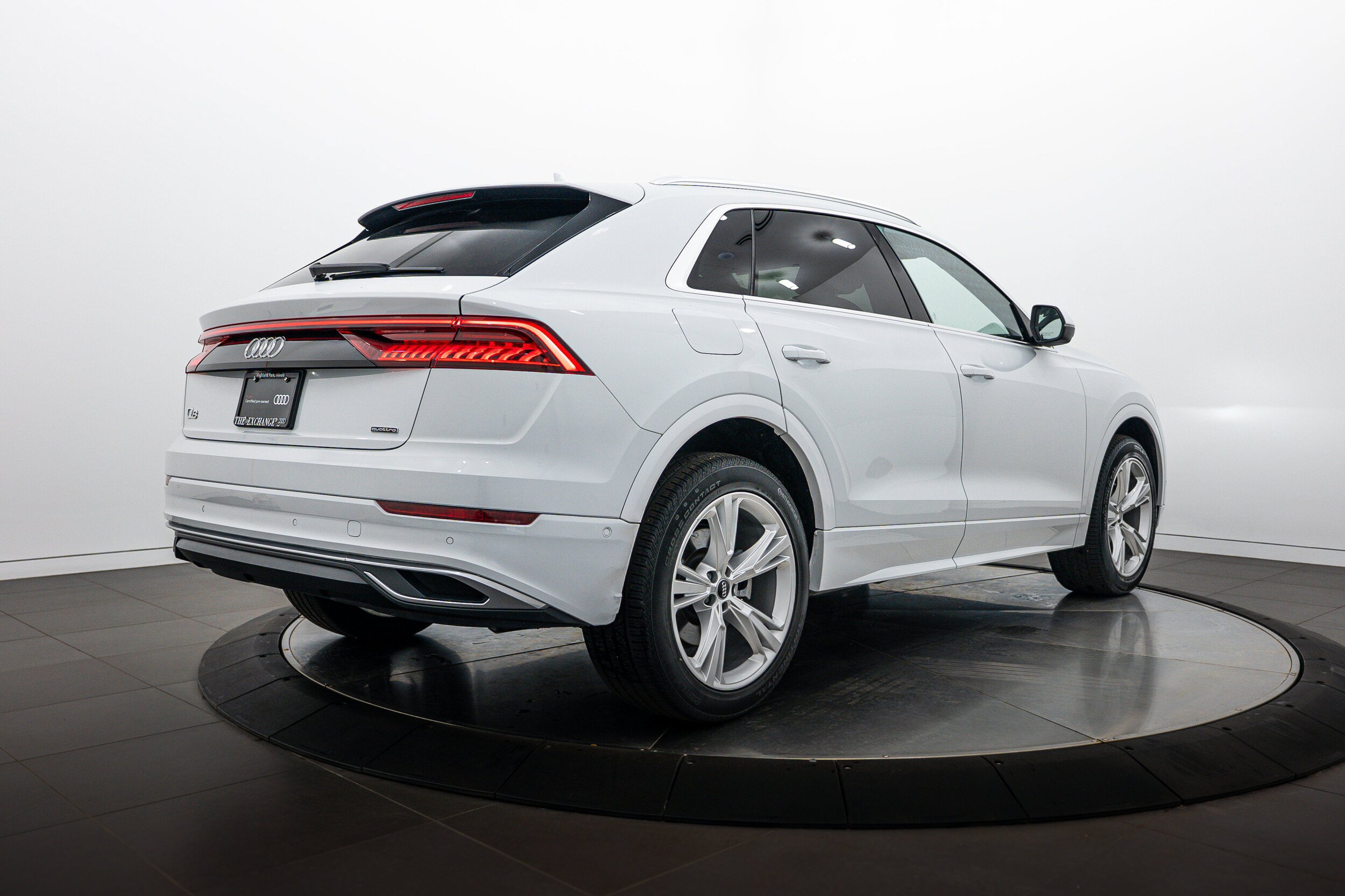 Certified 2023 Audi Q8 Premium w/ Convenience Package AWD/4WD image 4