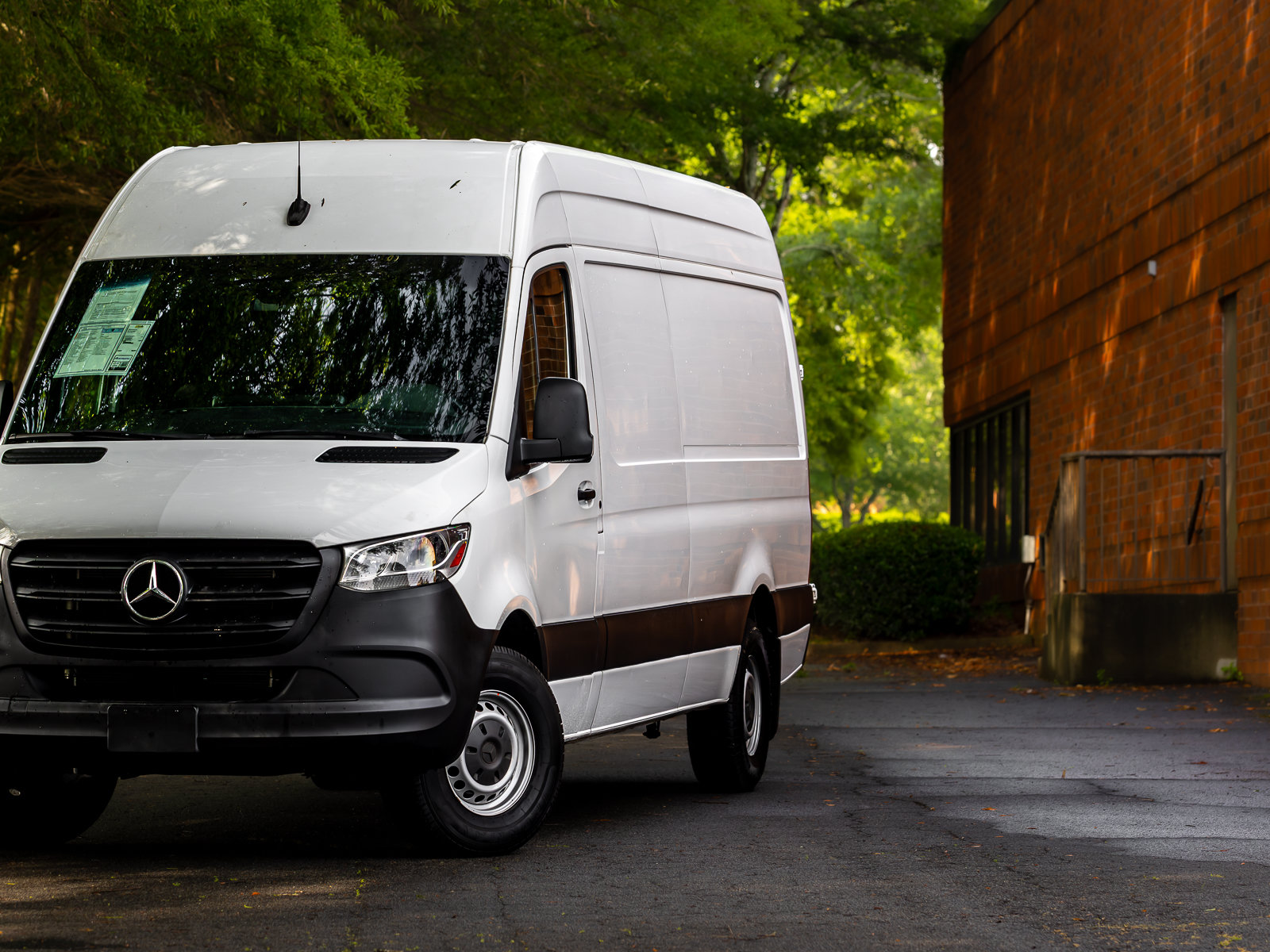 Used 2022 Mercedes-Benz Sprinter 2500 image 28