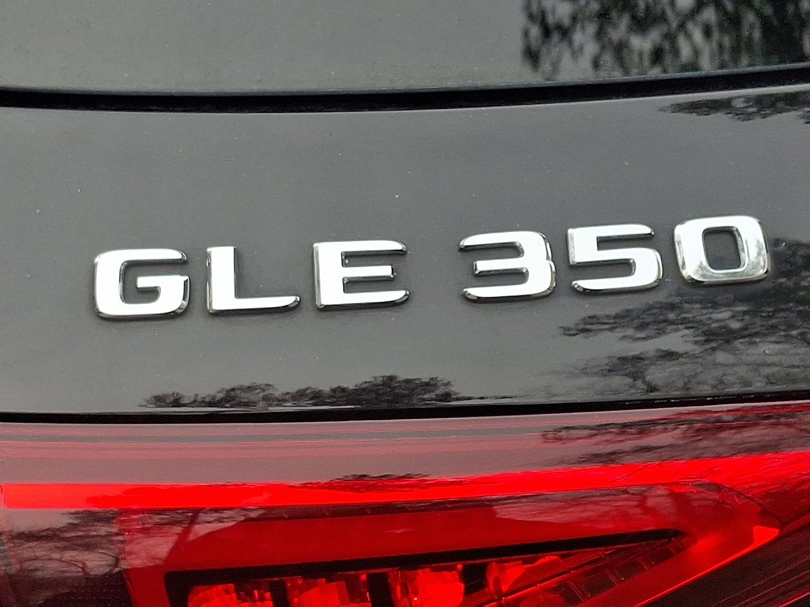 Used 2020 Mercedes-Benz GLE 350 w/ Premium Package image 24