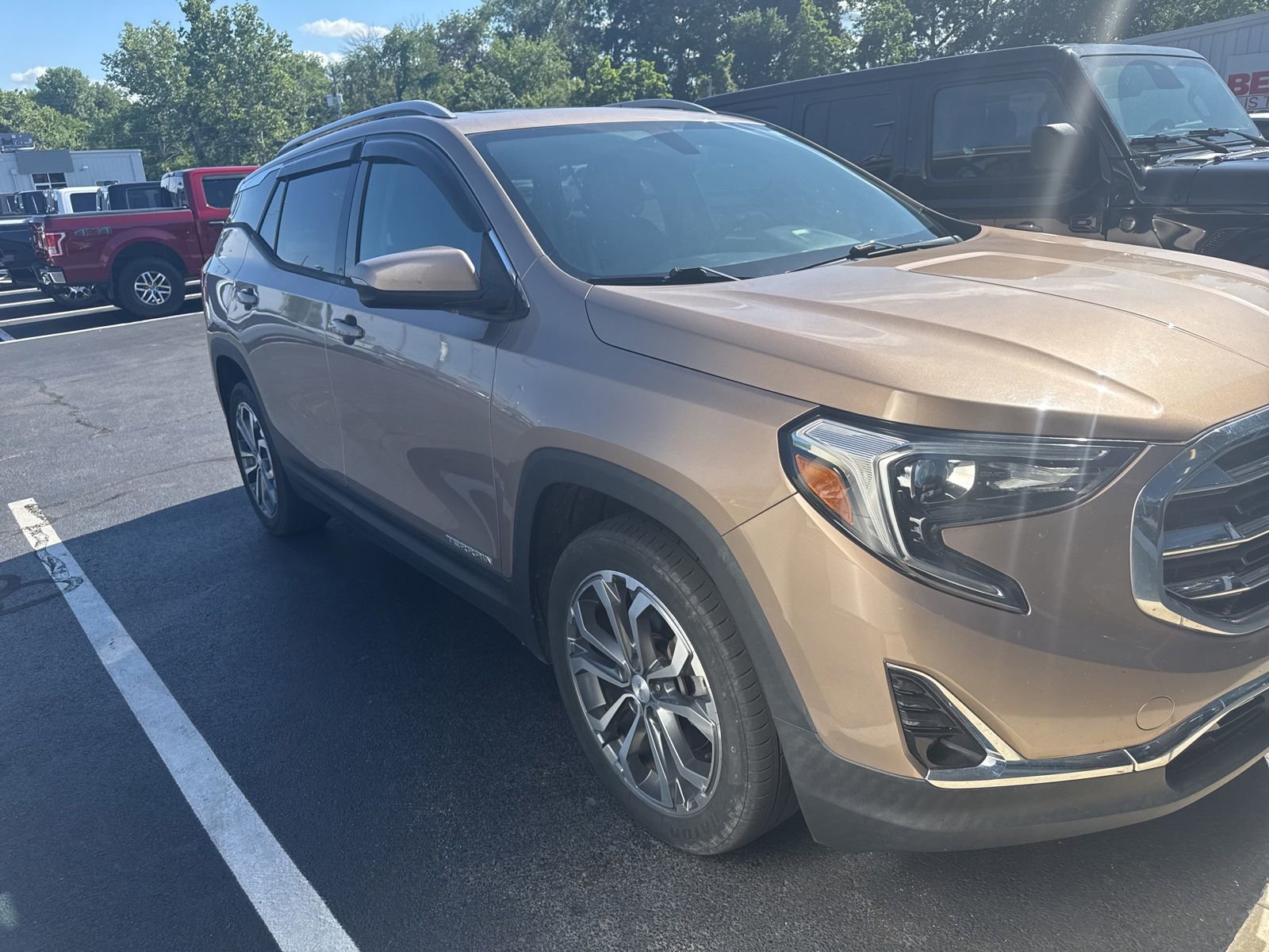 Used 2018 GMC Terrain SLT w/ Preferred Package AWD/4WD image 1