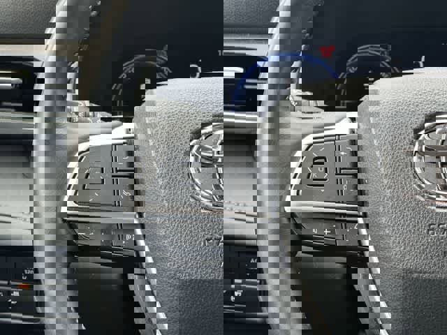 Used 2023 Toyota Highlander Limited image 9