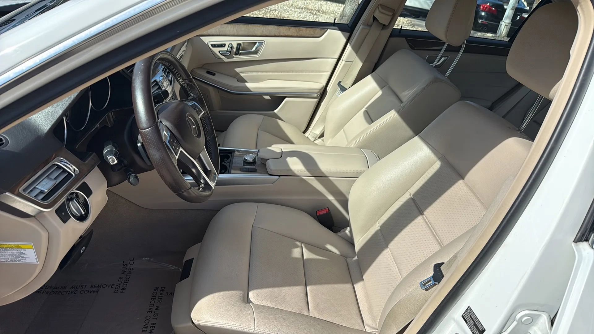 Used 2014 Mercedes-Benz E 350 4MATIC Sedan image 14