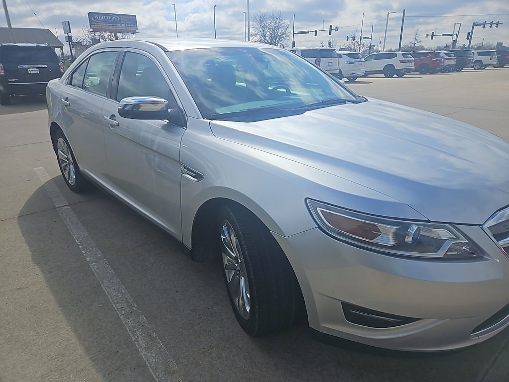 Used 2012 Ford Taurus Limited image 2