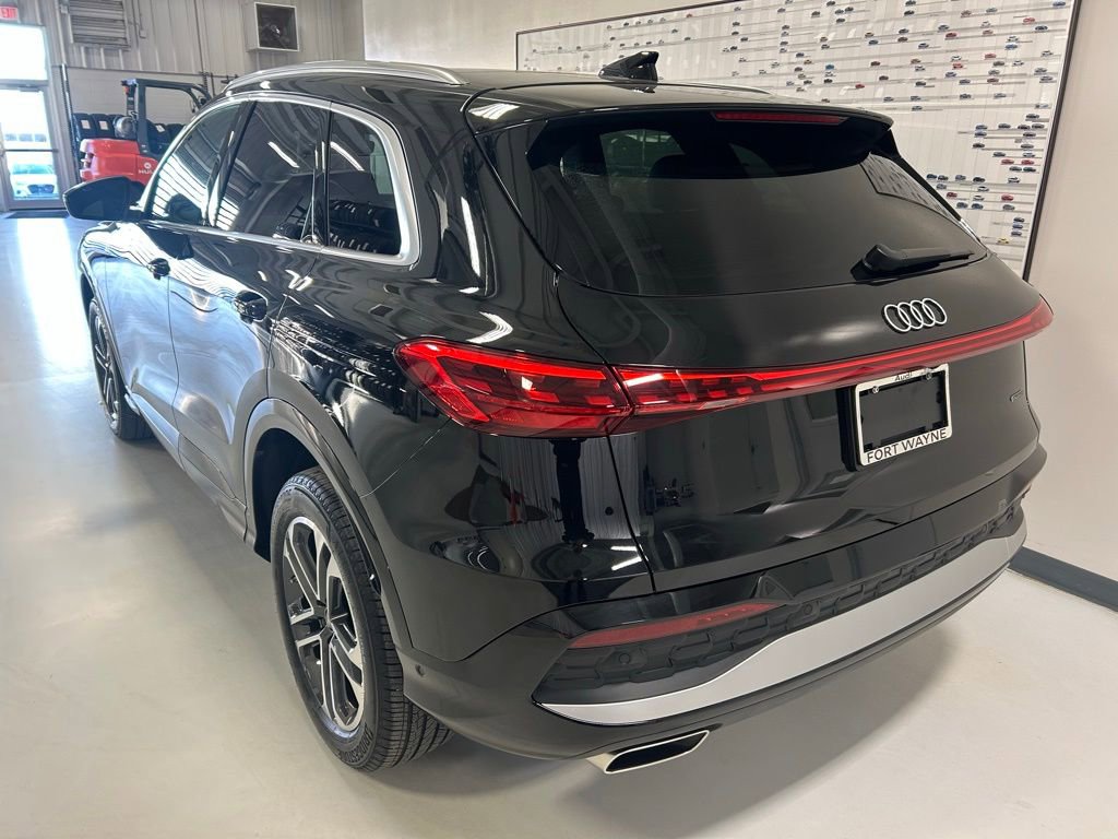 Used 2025 Audi Q5 Premium w/ Convenience Package AWD/4WD image 26