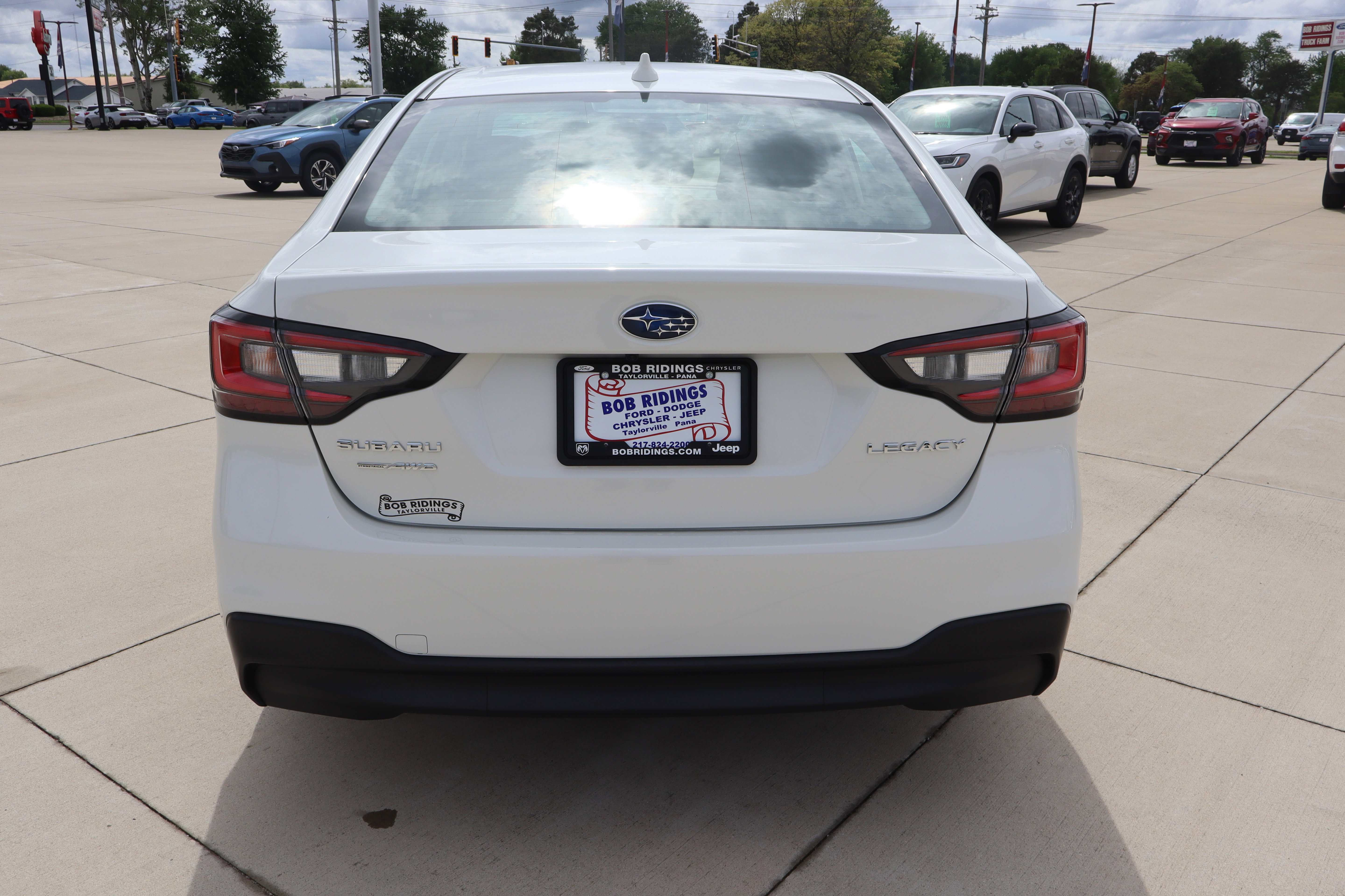 Used 2025 Subaru Legacy Premium AWD/4WD image 7