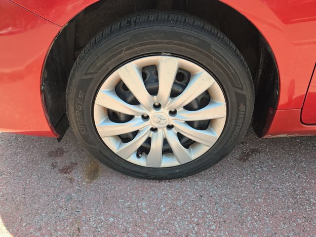 Used 2013 Toyota Corolla LE FWD image 22
