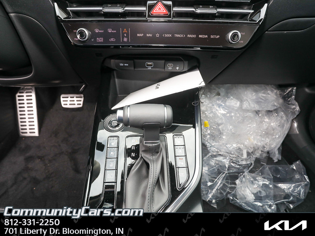 New 2026 Kia Niro SX Touring image 17