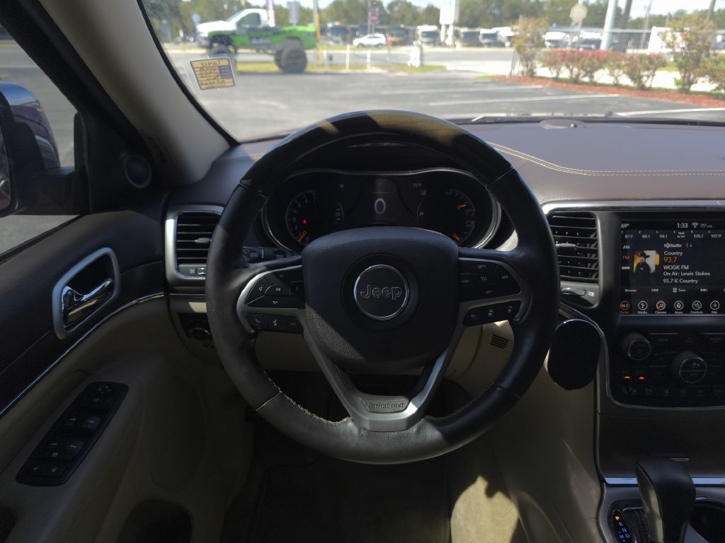 Used 2018 Jeep Grand Cherokee Overland RWD image 22