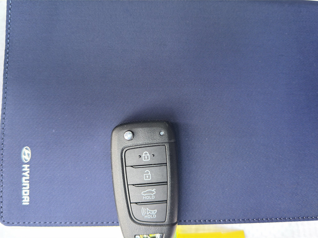 Certified 2026 Hyundai Elantra SE w/ Cargo Package FWD image 28