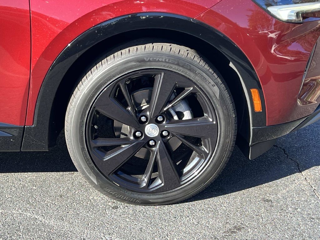 Used 2021 Buick Envision Essence w/ Technology Package I FWD image 10