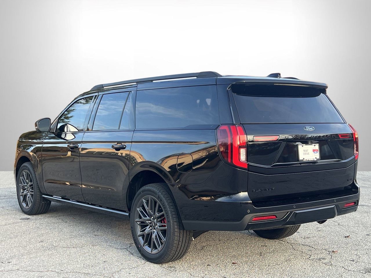 New 2025 Ford Expedition Max Platinum w/ Stealth Performance Package image 27