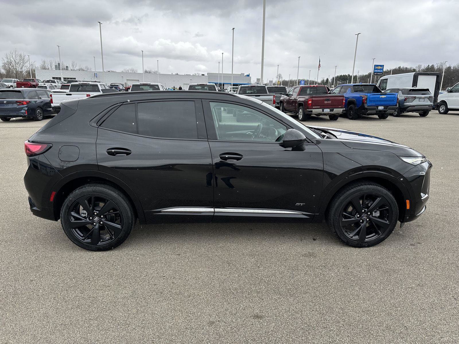 Used 2025 Buick Envision Sport Touring image 10