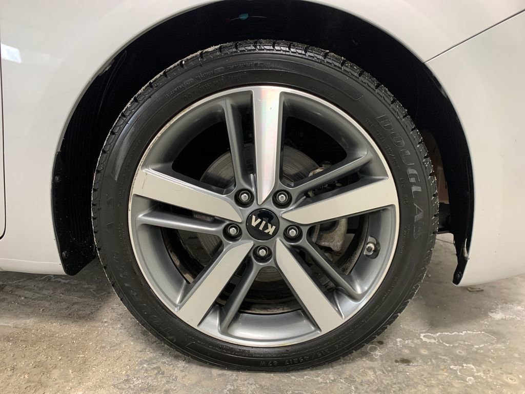 Used 2017 Kia Forte EX image 26