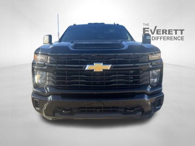 Used 2025 Chevrolet Silverado 2500 Custom w/ Custom Convenience Package image 2