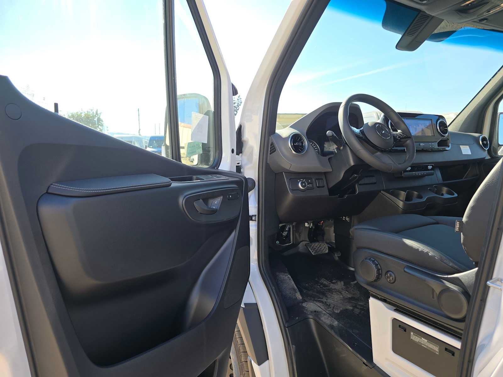 New 2026 Mercedes-Benz Sprinter 2500 image 20