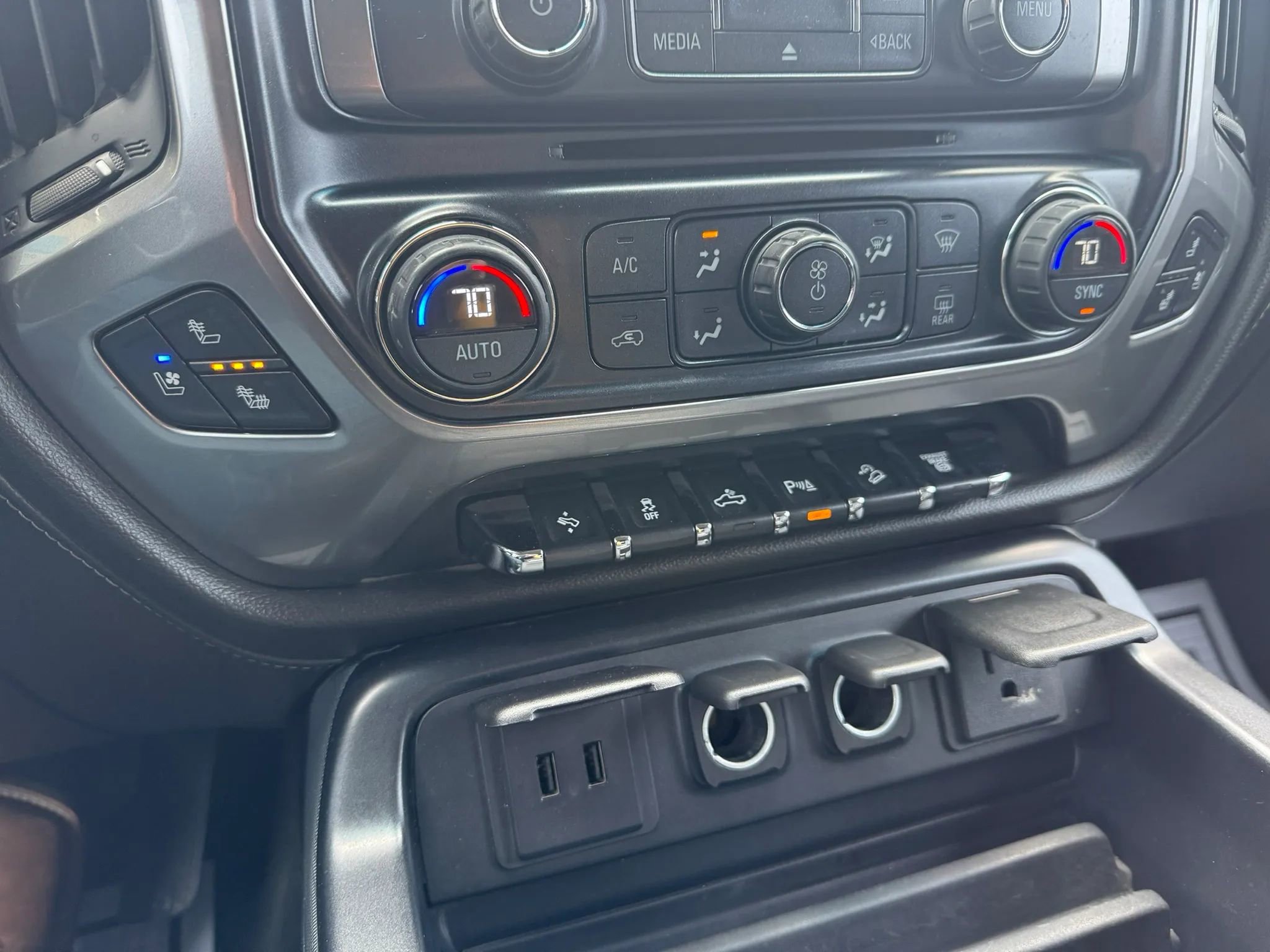 Used 2016 Chevrolet Silverado 2500 LTZ w/ Duramax Plus Package AWD/4WD image 16