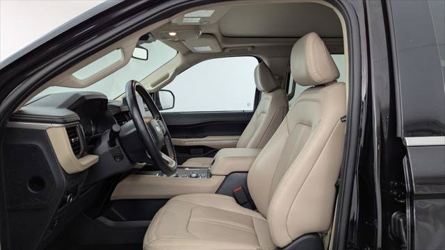 Used 2024 Ford Expedition Limited AWD/4WD image 14