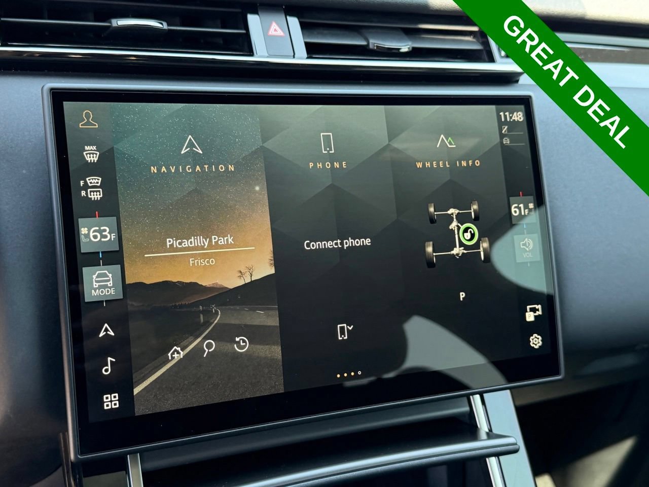 Used 2025 Land Rover Range Rover Velar Dynamic SE AWD/4WD image 24