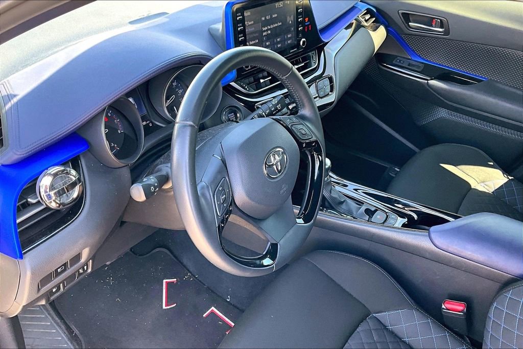 Used 2021 Toyota C-HR XLE image 11