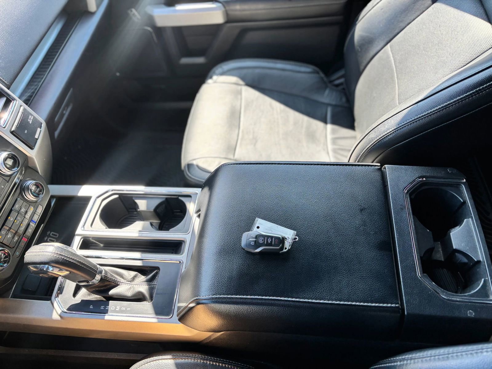 Used 2016 Ford F150 Lariat w/ Equipment Group 502A Luxury AWD/4WD image 25