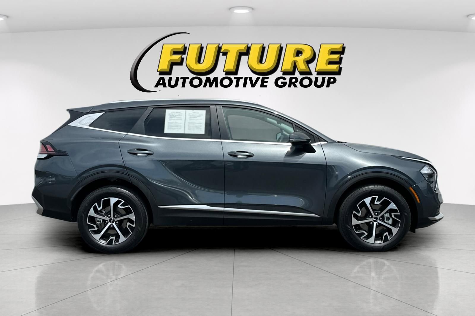 Certified 2023 Kia Sportage EX AWD/4WD image 3