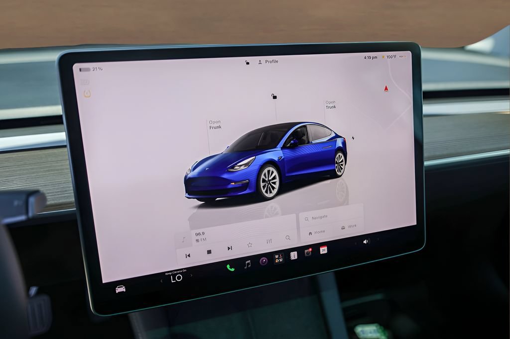 Used 2023 Tesla Model 3 Standard Range RWD image 14