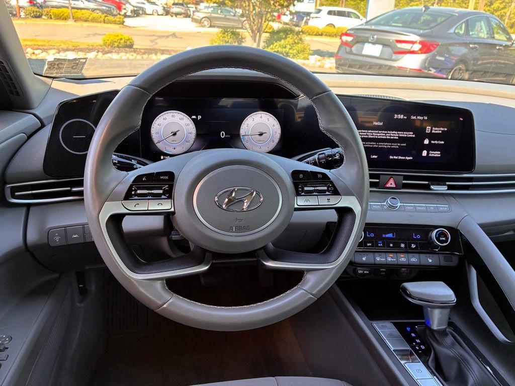 Used 2023 Hyundai Elantra SEL w/ Convenience Package FWD image 23