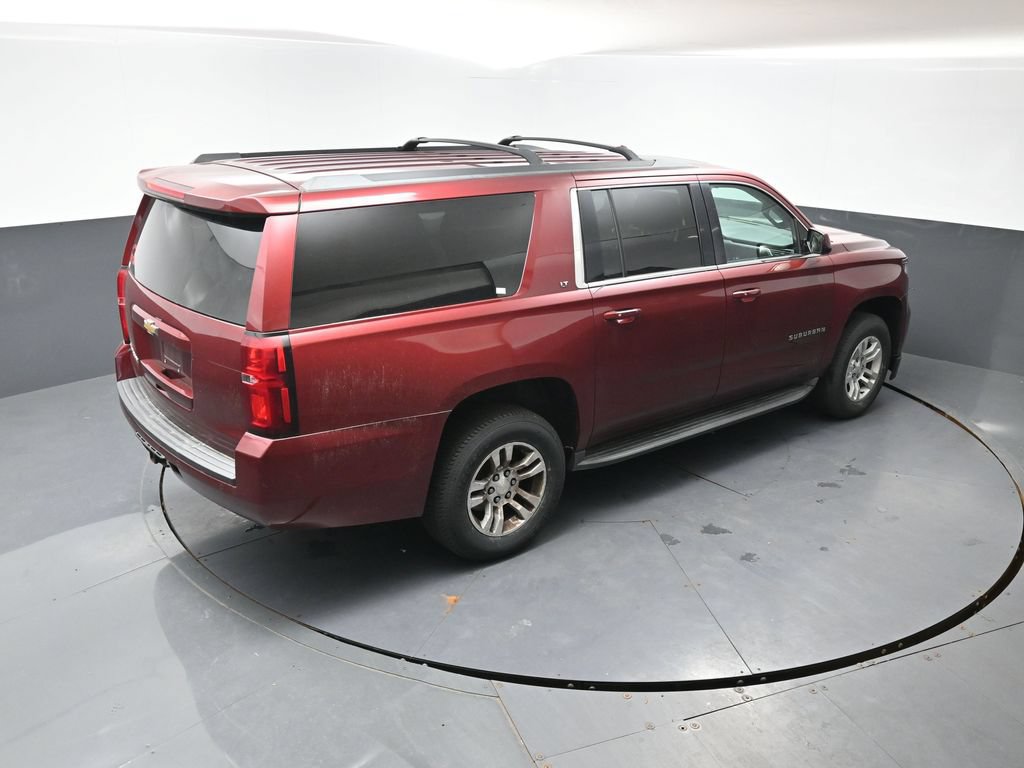 Used 2016 Chevrolet Suburban LT w/ Luxury Package AWD/4WD image 9