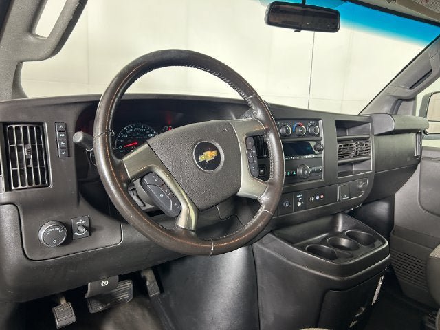 Used 2019 Chevrolet Express 3500 w/ Driver Convenience Package RWD image 13