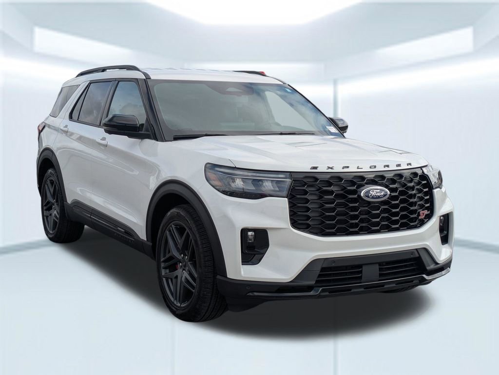 Used 2025 Ford Explorer ST RWD image 8