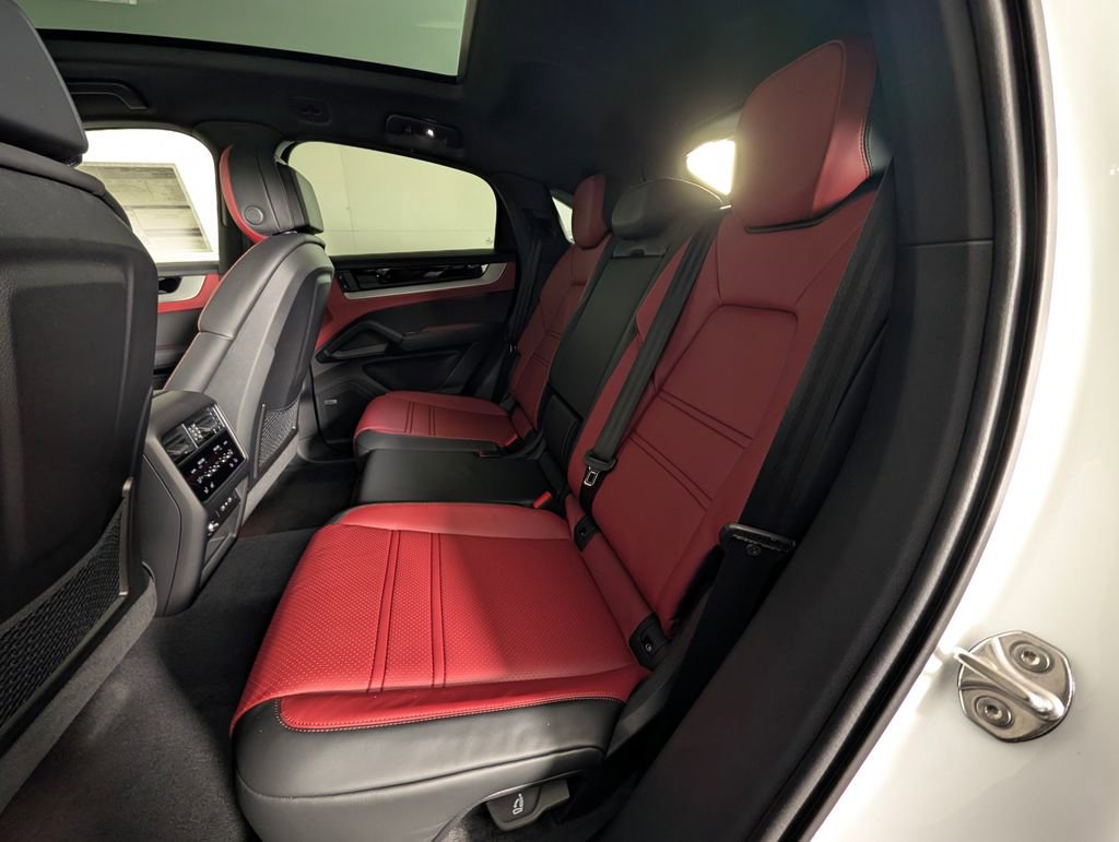 New 2026 Porsche Cayenne Coupe image 24