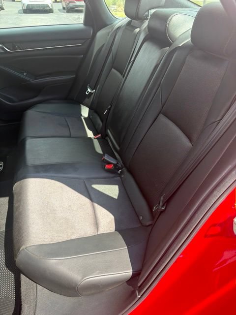 Used 2019 Honda Accord Sport image 9