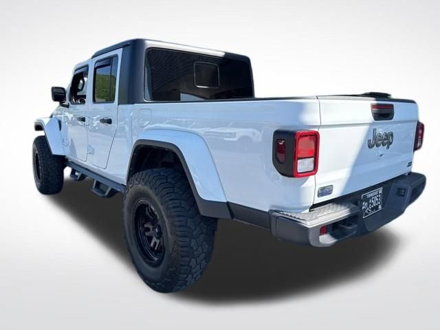 Used 2023 Jeep Gladiator Overland AWD/4WD image 2