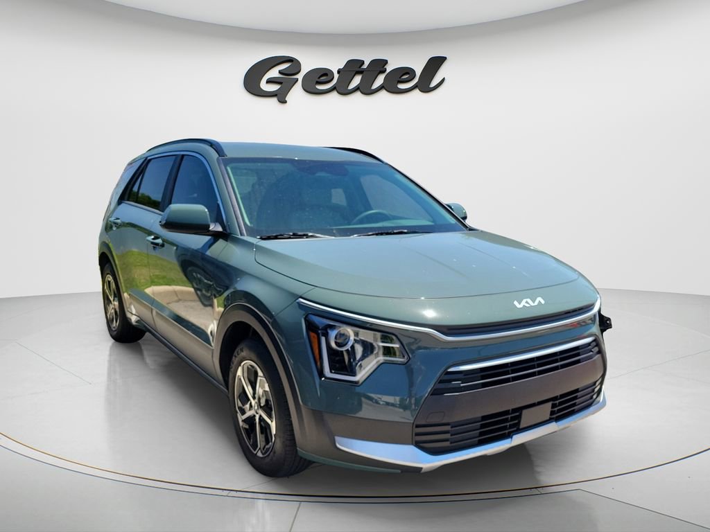Used 2025 Kia Niro EX FWD image 12